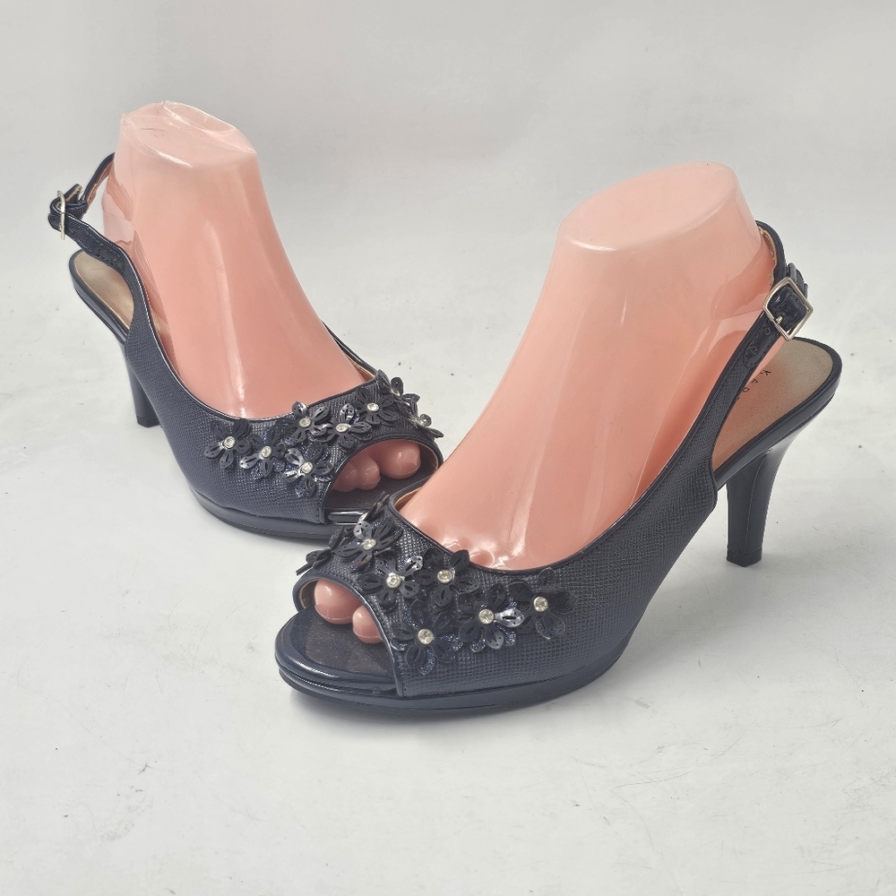 Karen Scott Bronaa Navy Peep Toe Slingback Pumps 8W Wide Floral Heels Dress Chic - Picture 2 of 10